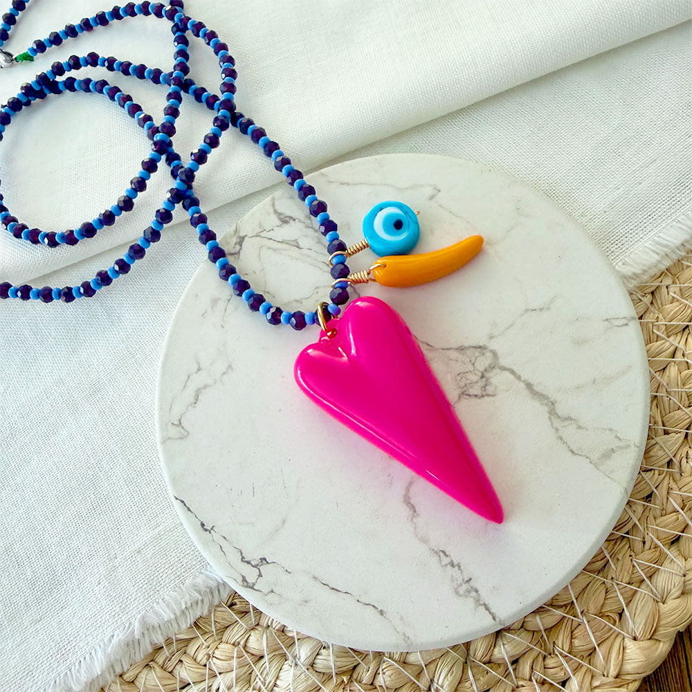 Collar Love Kitsch Fucsia completo